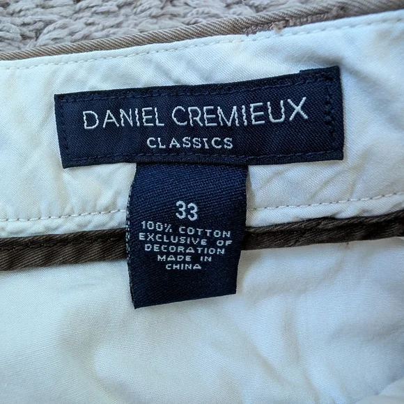 Daniel Cremieux Women's Khaki Bermudas - Picture 4 of 5
